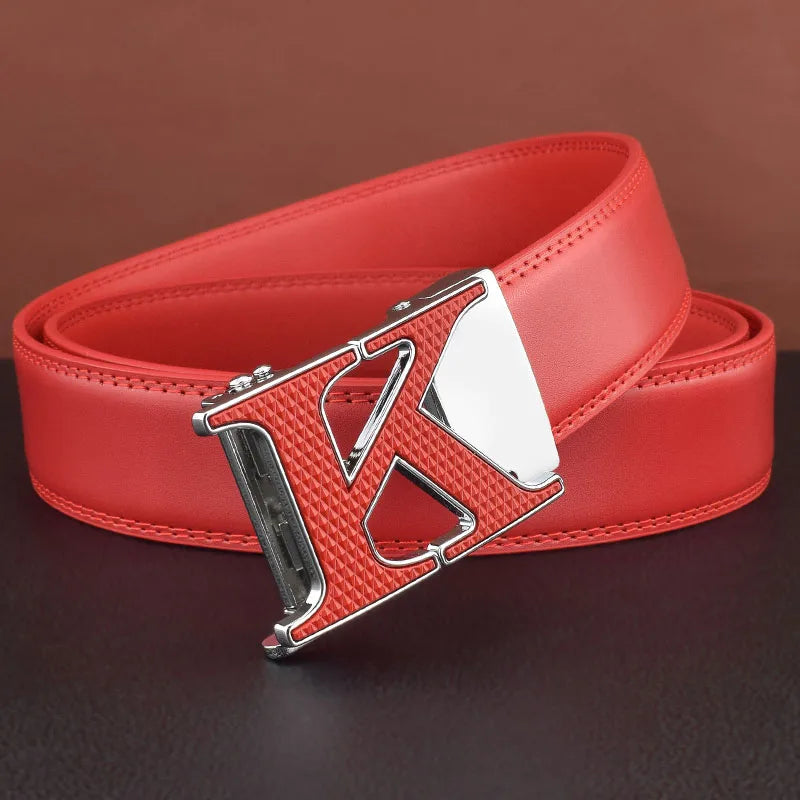 Lettre k de haute qualité Ceinture en cuir blanc Hommes Designers Luxe Jeunes hommes célèbres Marque en peau de vachette Jeans Mode décontractée Ceinture Homme